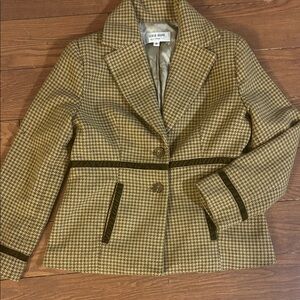 Skirtin Around Women's Wool Houndstooth Blazer